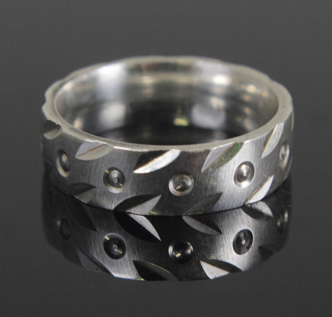 Sterling Silver Ring Brushed Silver Size 7