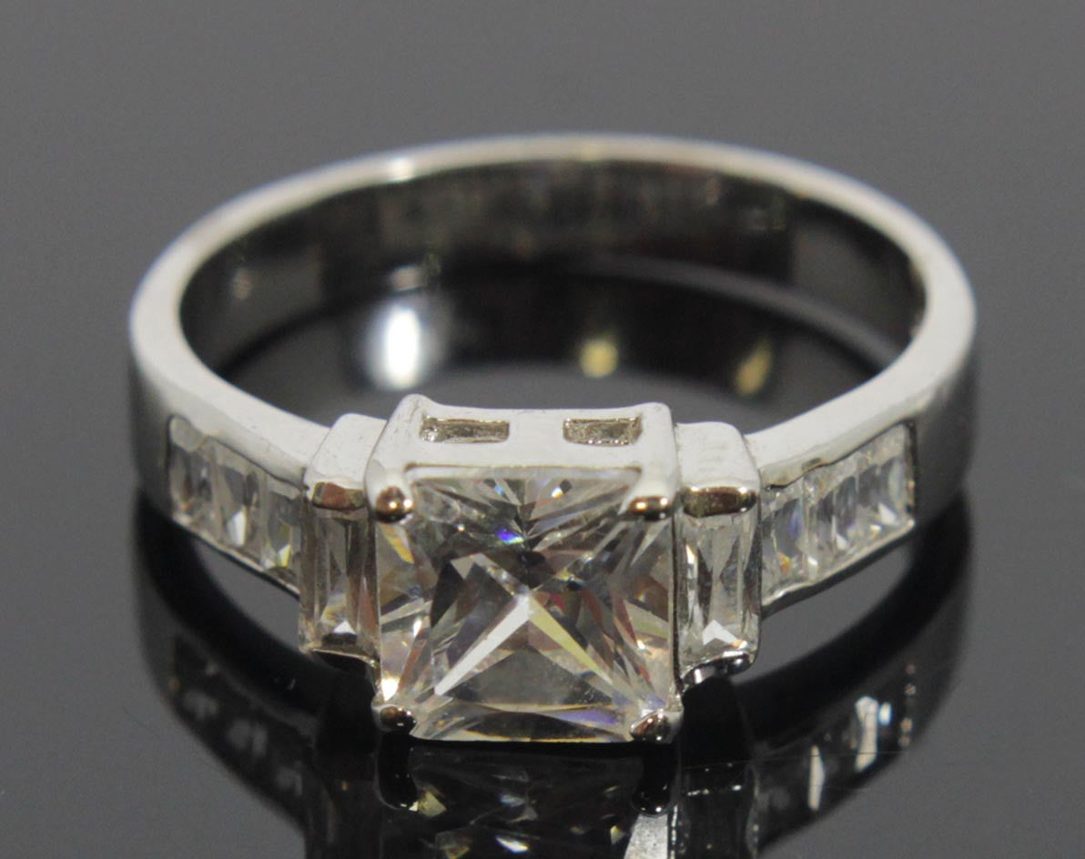 Sterling Silver Diamond Square CZ Ring Size 8