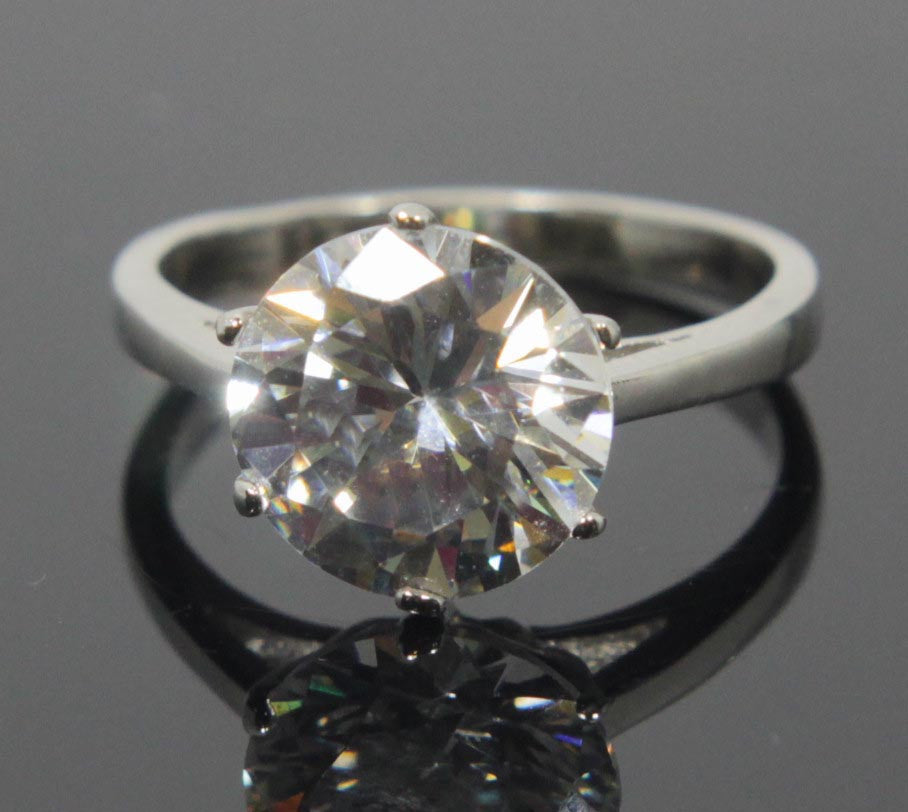 Sterling Silver Diamond Zirconia Ring Size 8.5