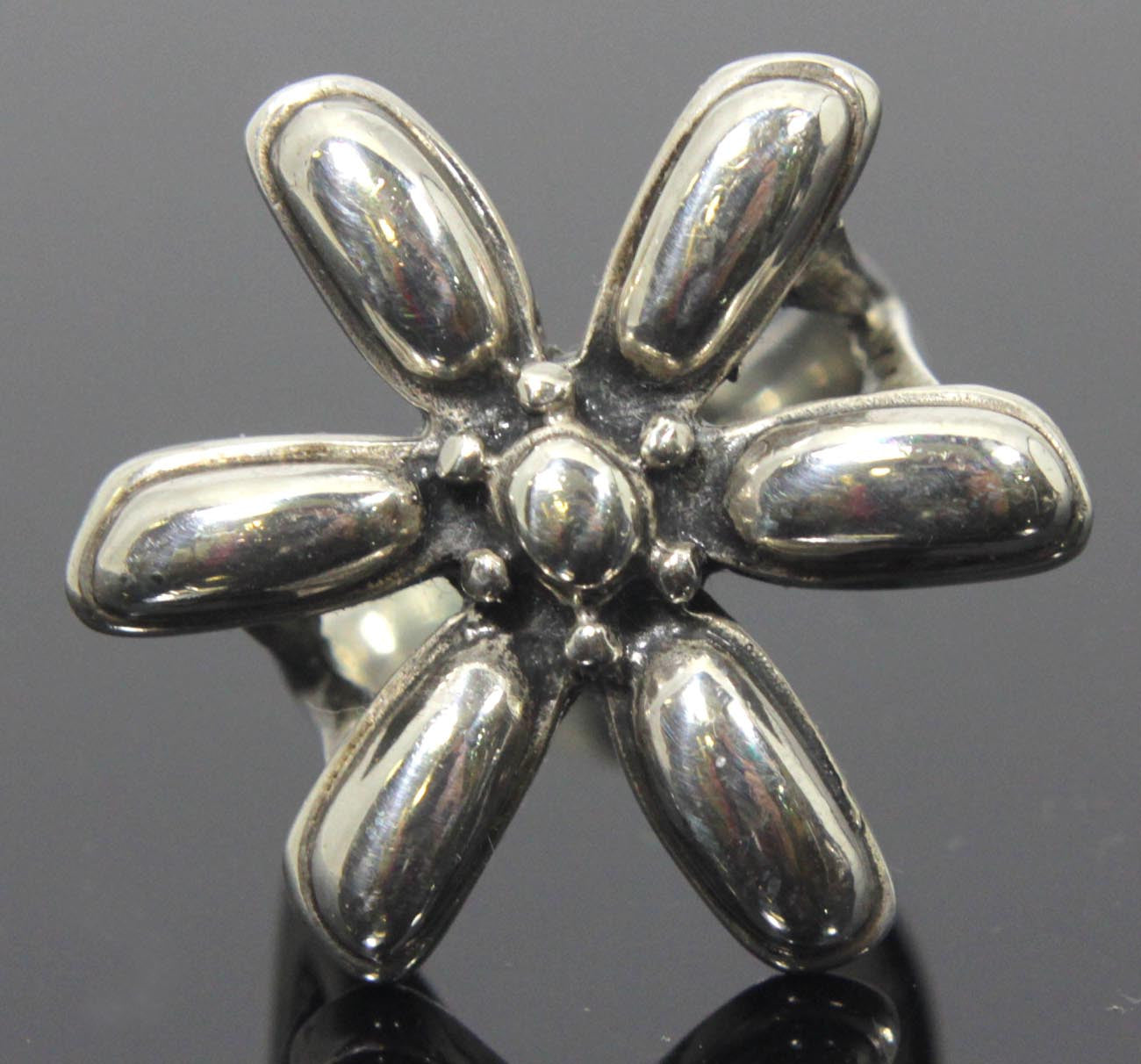 Sterling Silver Ring Flower Size 8