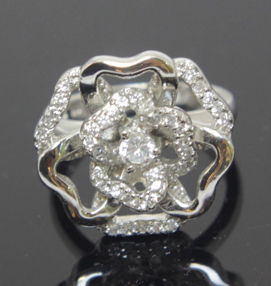 Sterling Silver Ring Flower Size 6.5