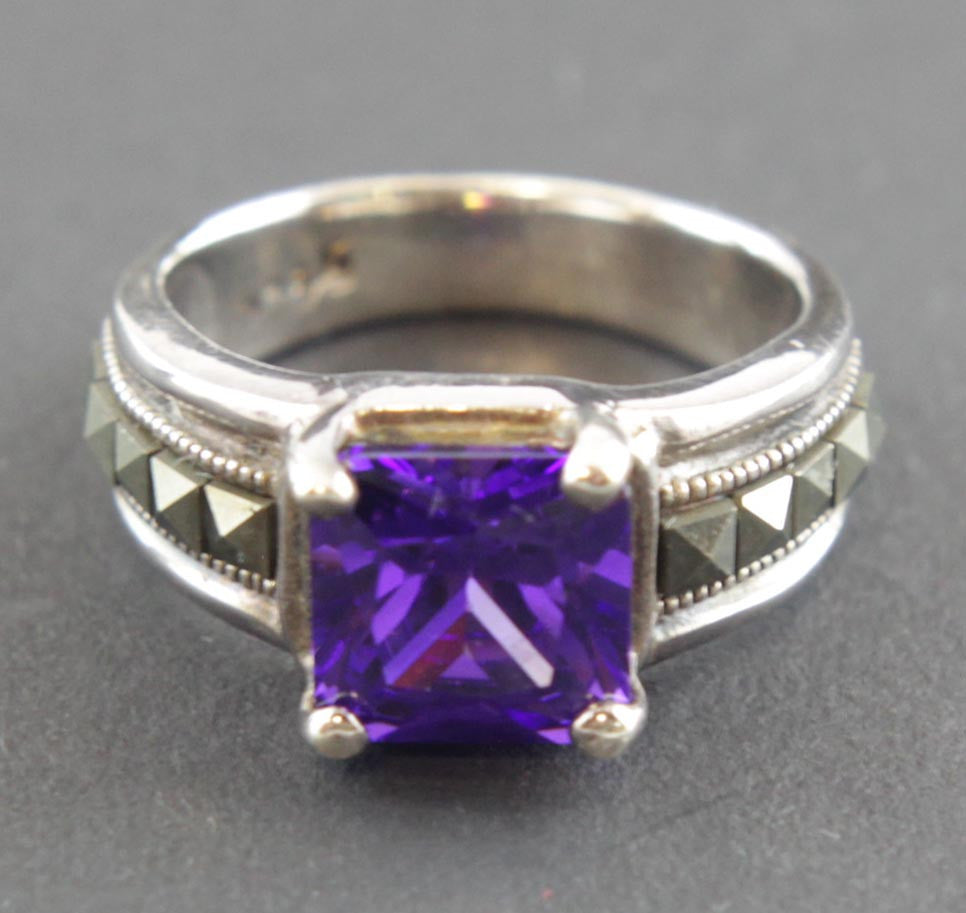 Sterling Silver Amethyst CZ Ring Size 6