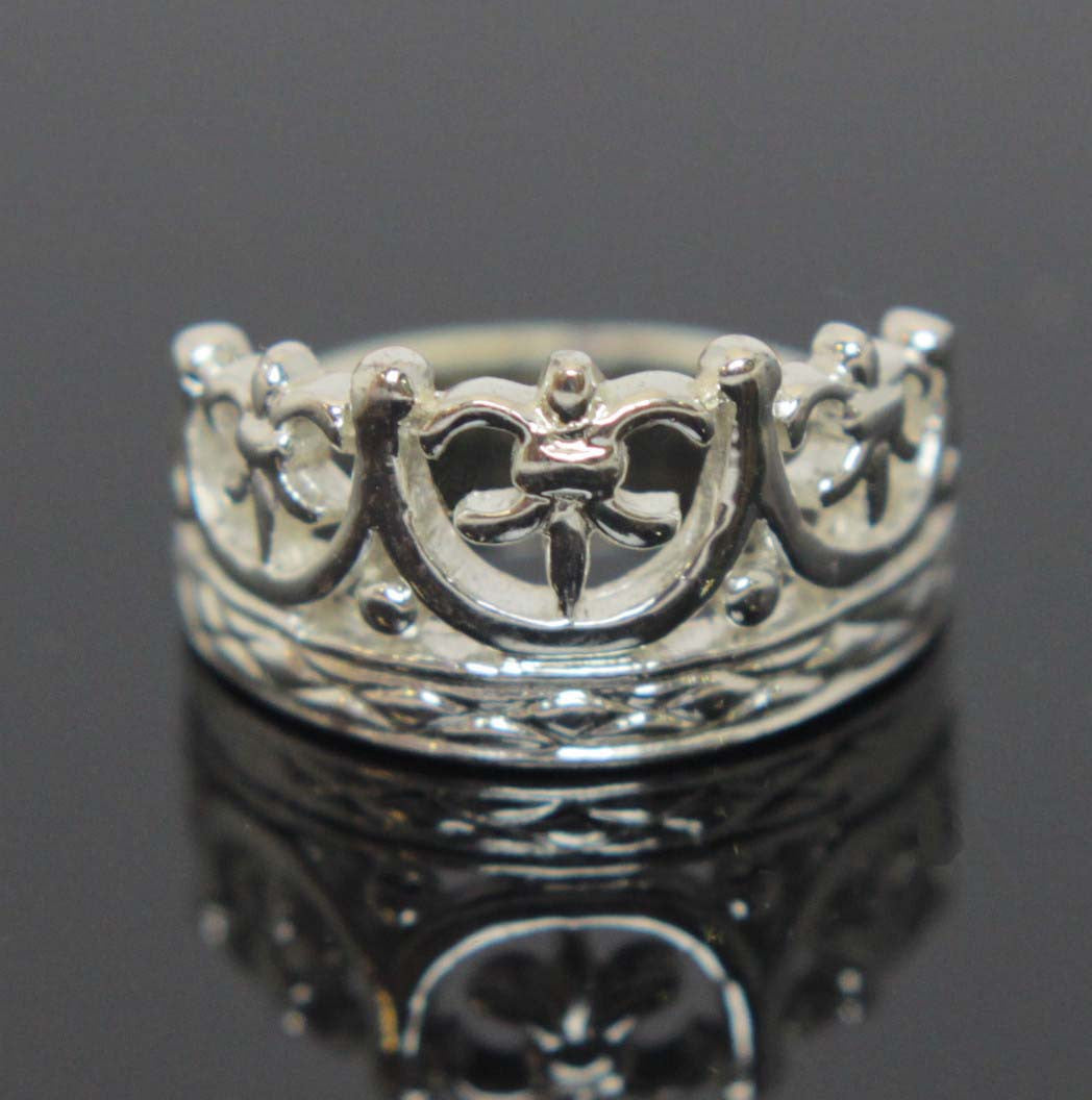 Crown Ring Sterling Silver Size 5.5